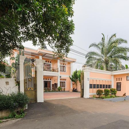 Pondok Cimanggu Syariah Mitra Reddoorz Богор Екстер'єр фото
