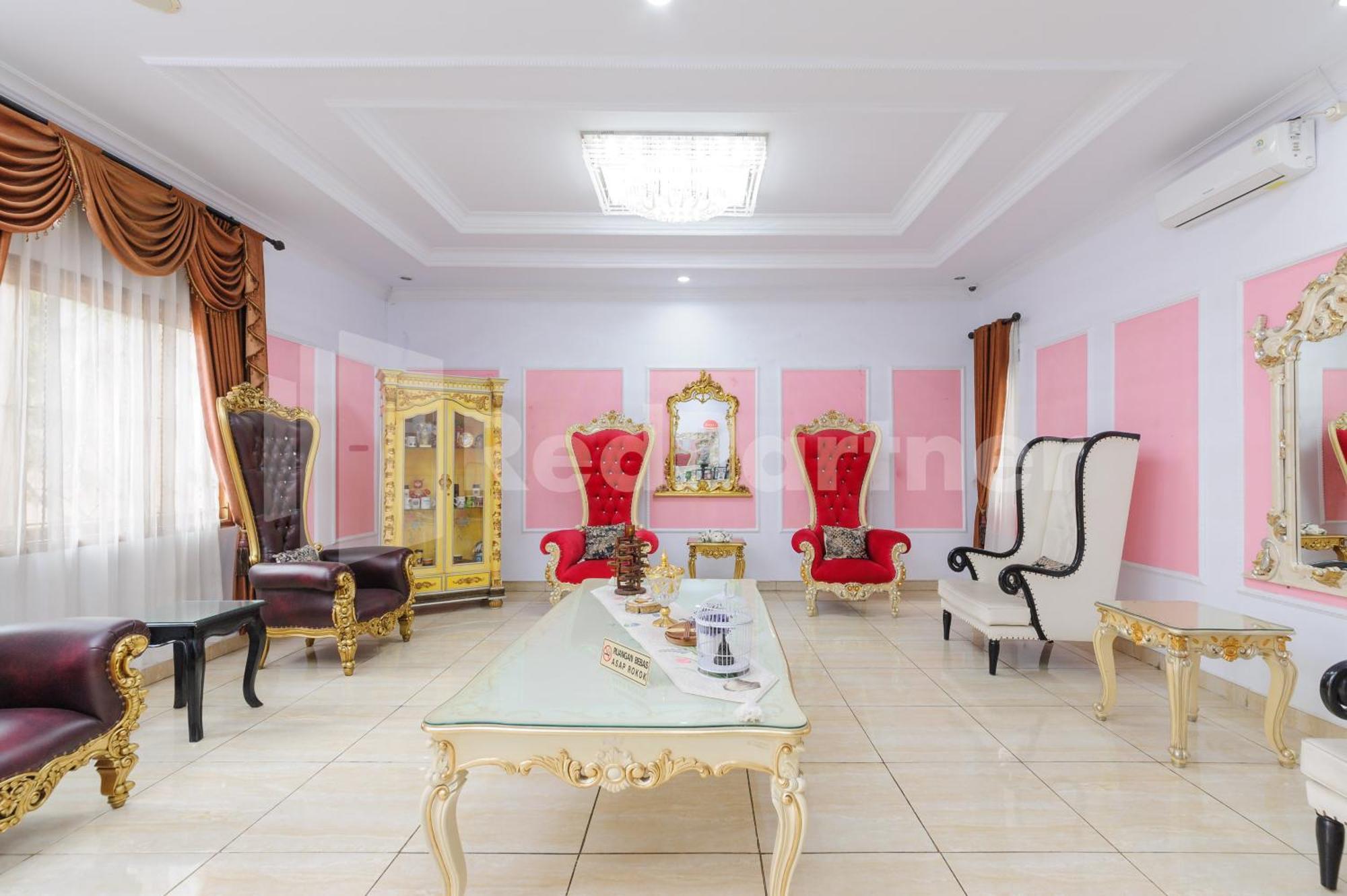 Pondok Cimanggu Syariah Mitra Reddoorz Богор Екстер'єр фото