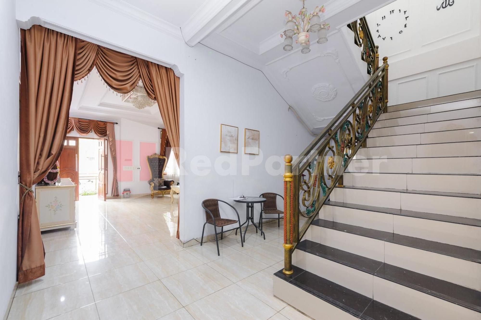 Pondok Cimanggu Syariah Mitra Reddoorz Богор Екстер'єр фото