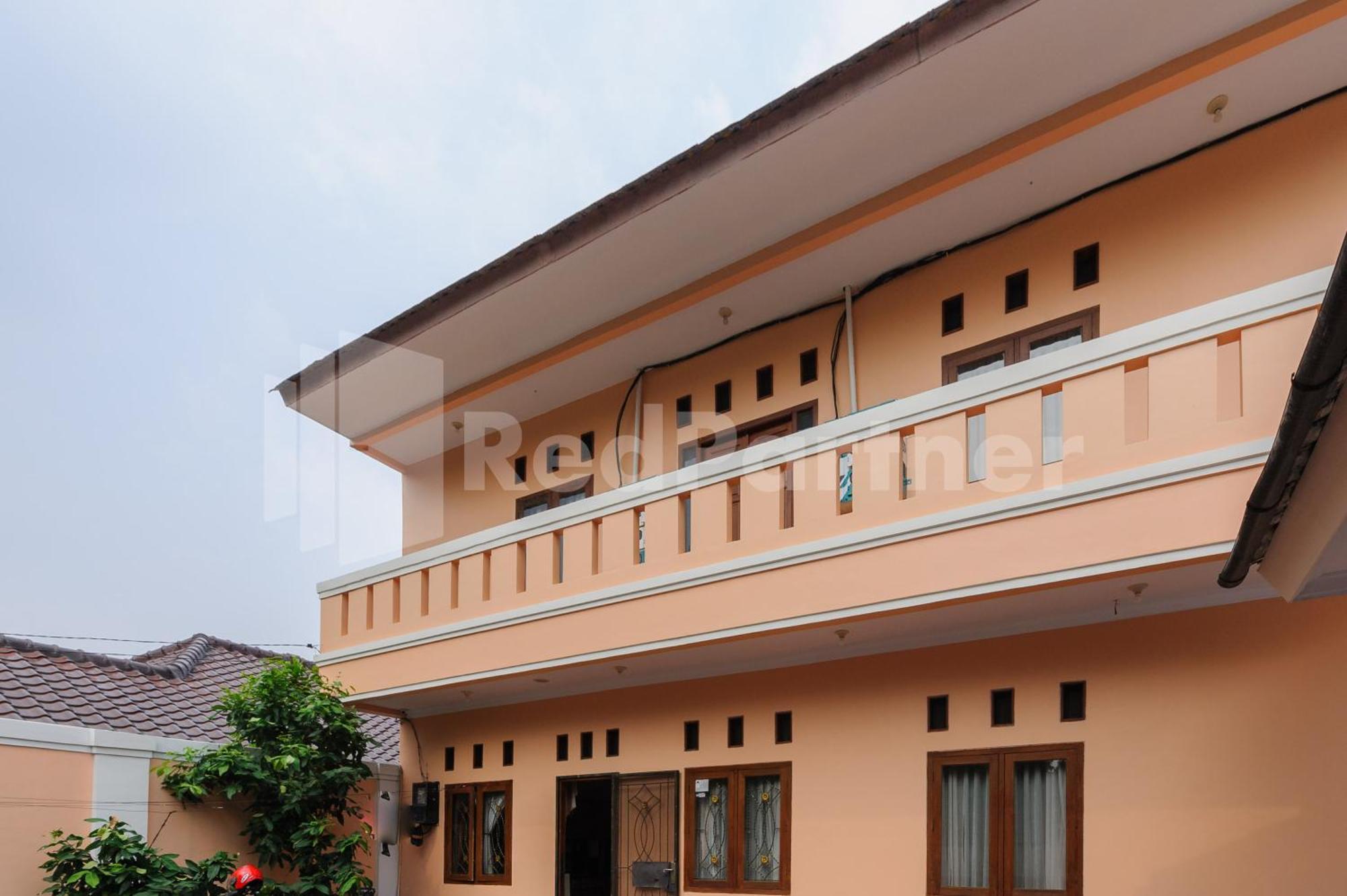 Pondok Cimanggu Syariah Mitra Reddoorz Богор Екстер'єр фото